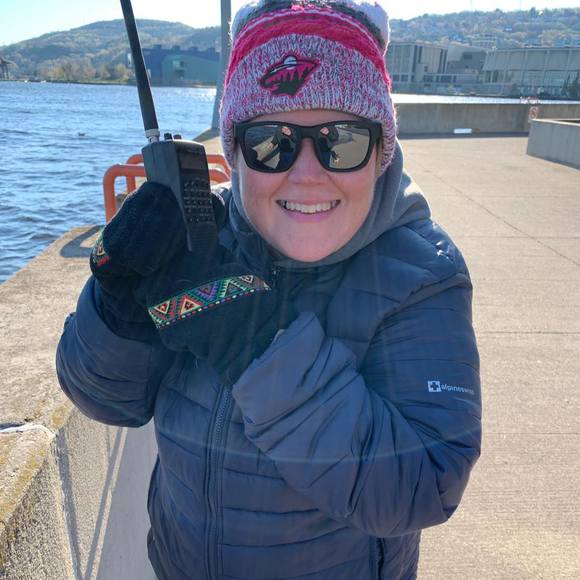 Meet your Posher, Melissa - Picture 1 of 4